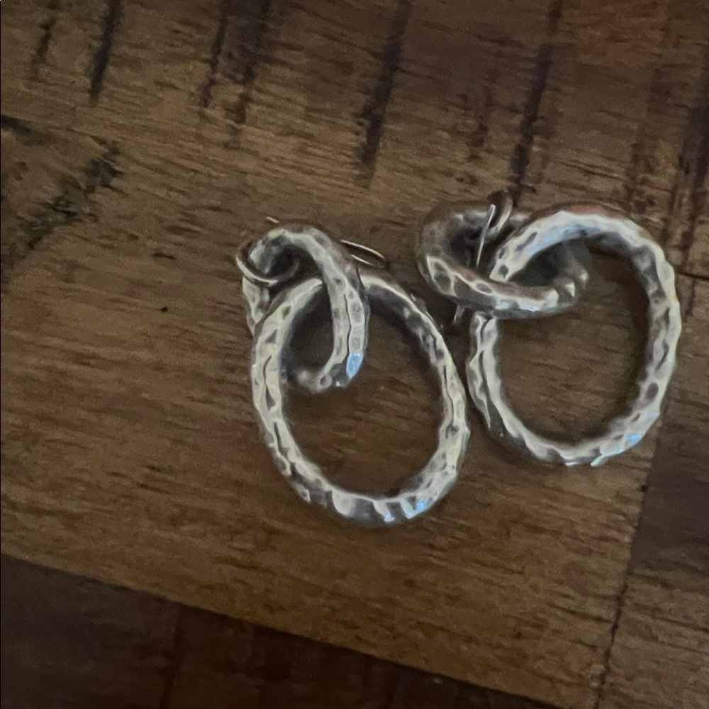 EUC IPPOLITA Interlocking Hammered Sterling Silver Earrings.